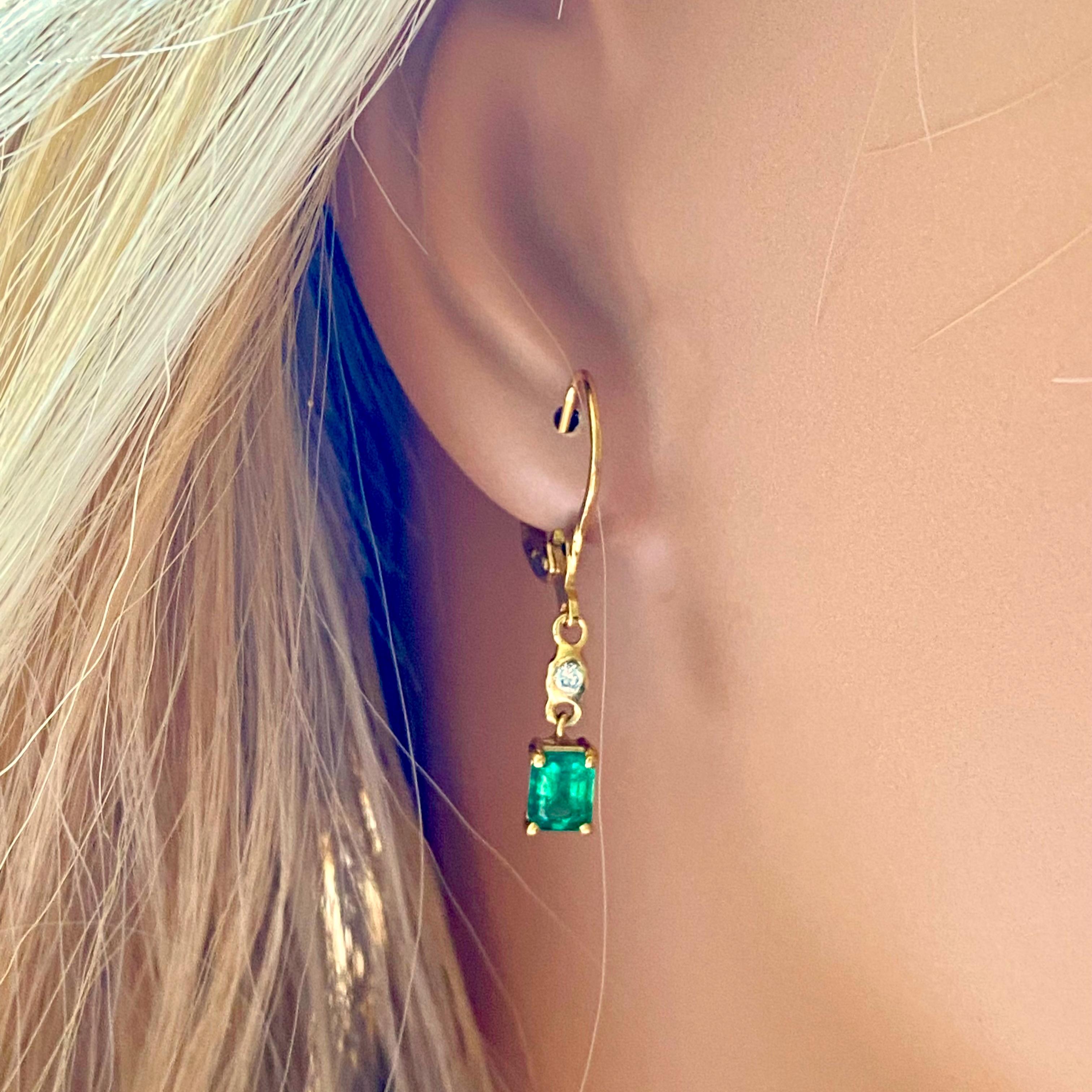 Emerald Shaped Emerald Diamond 0.90 Carat Yellow Gold Drop 1.25 Inch Earrings 3