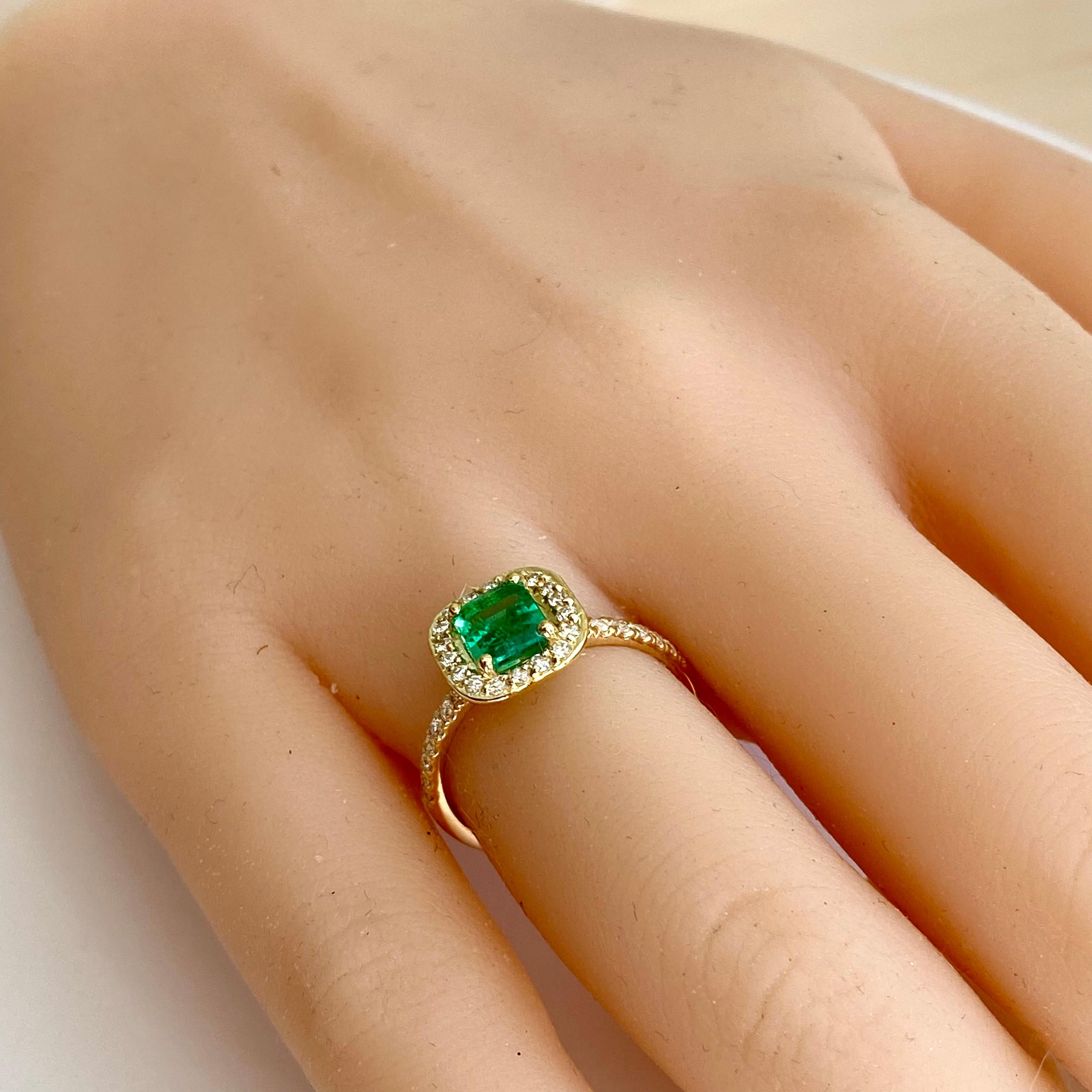 Emerald Shaped Emerald Diamond 1.45 Carat Halo 18 Karat Yellow Gold Ring For Sale 3
