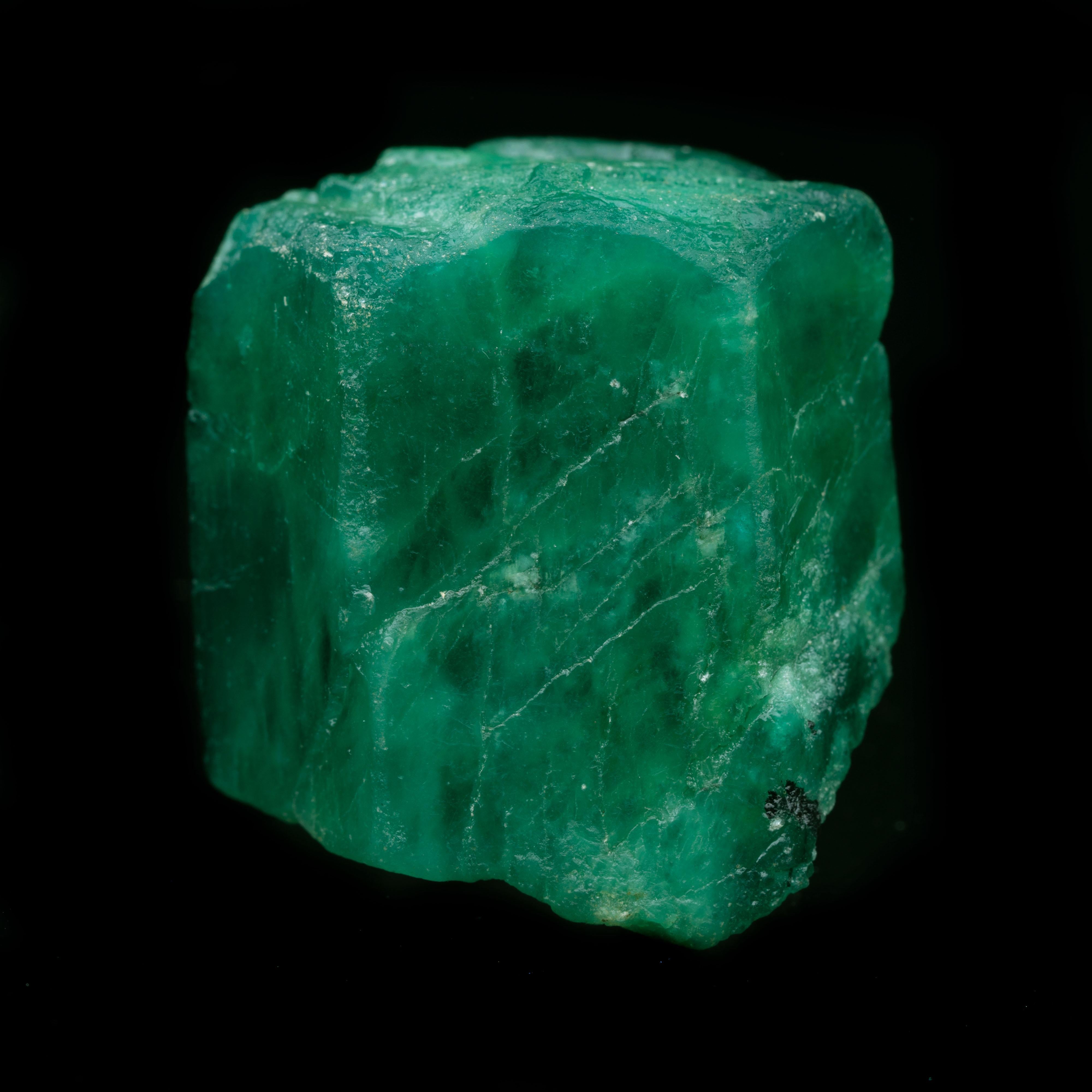 Emerald Single Crystal Cast from Colombia // 56.72 Grams For Sale 1