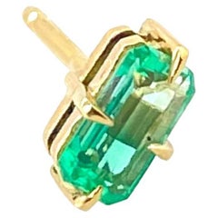 Emerald Single Stud - Boucle d'oreille taille émeraude en or jaune 18ct