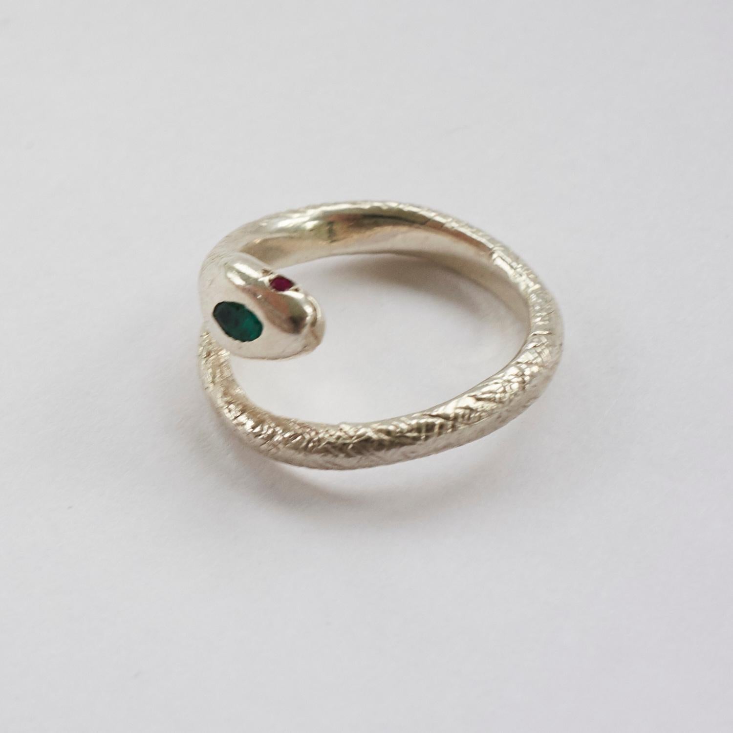 Round Cut Emerald Ruby Snake Ring Silver Onesie Victorian Cocktail Style Animal J Dauphin