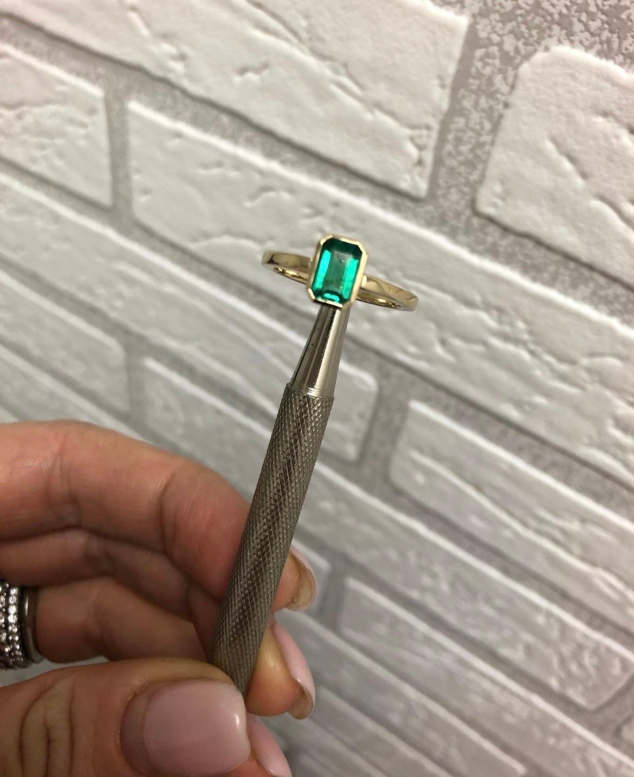 Emerald solitaire ring 18KT yellow gold emerald cut ring engagement ring In New Condition For Sale In Boca Raton, FL