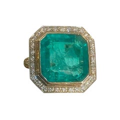 Colombian Emerald Solitaire Ring 16 Carats