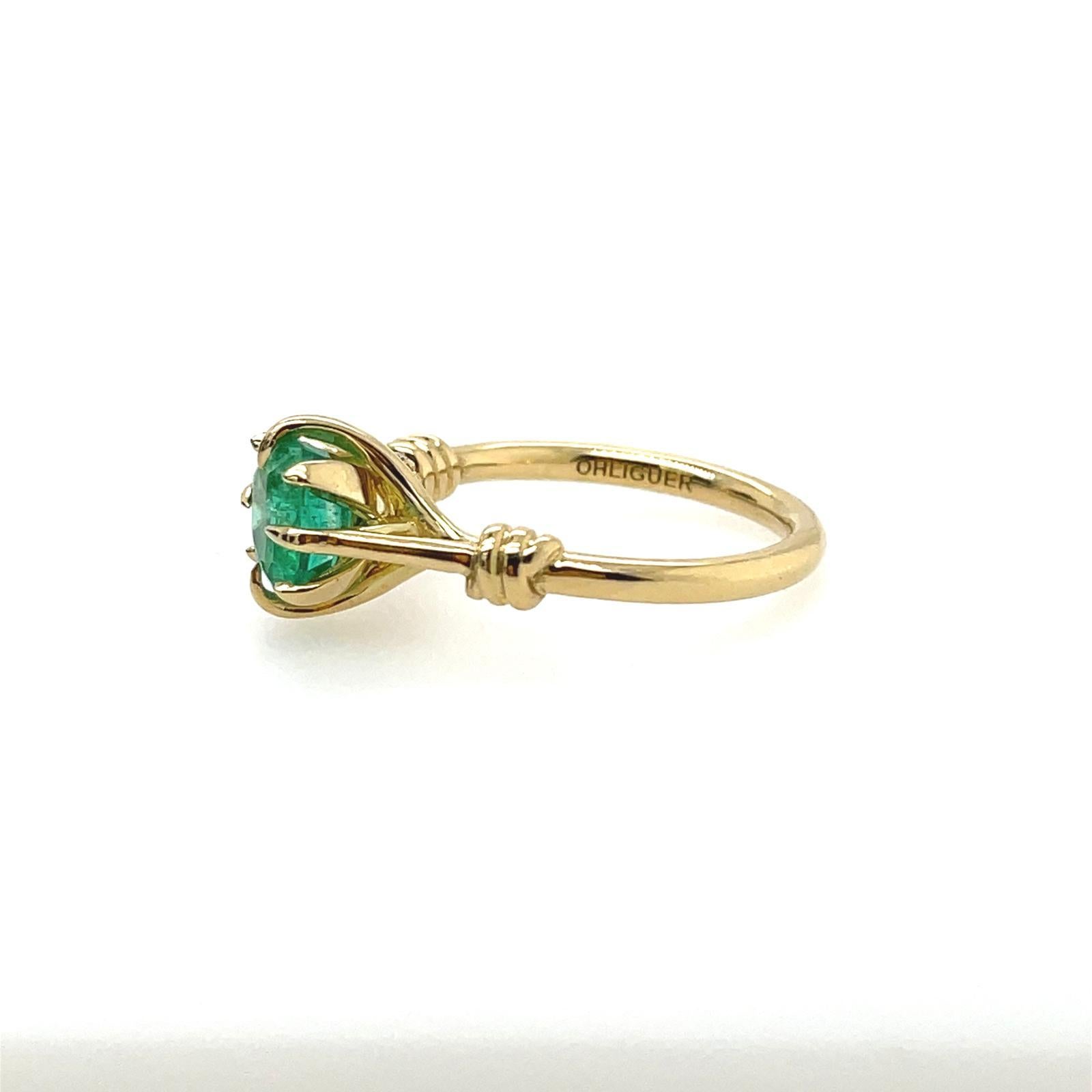 For Sale:  Emerald Solitaire Style Ring in 18ct Gold 11
