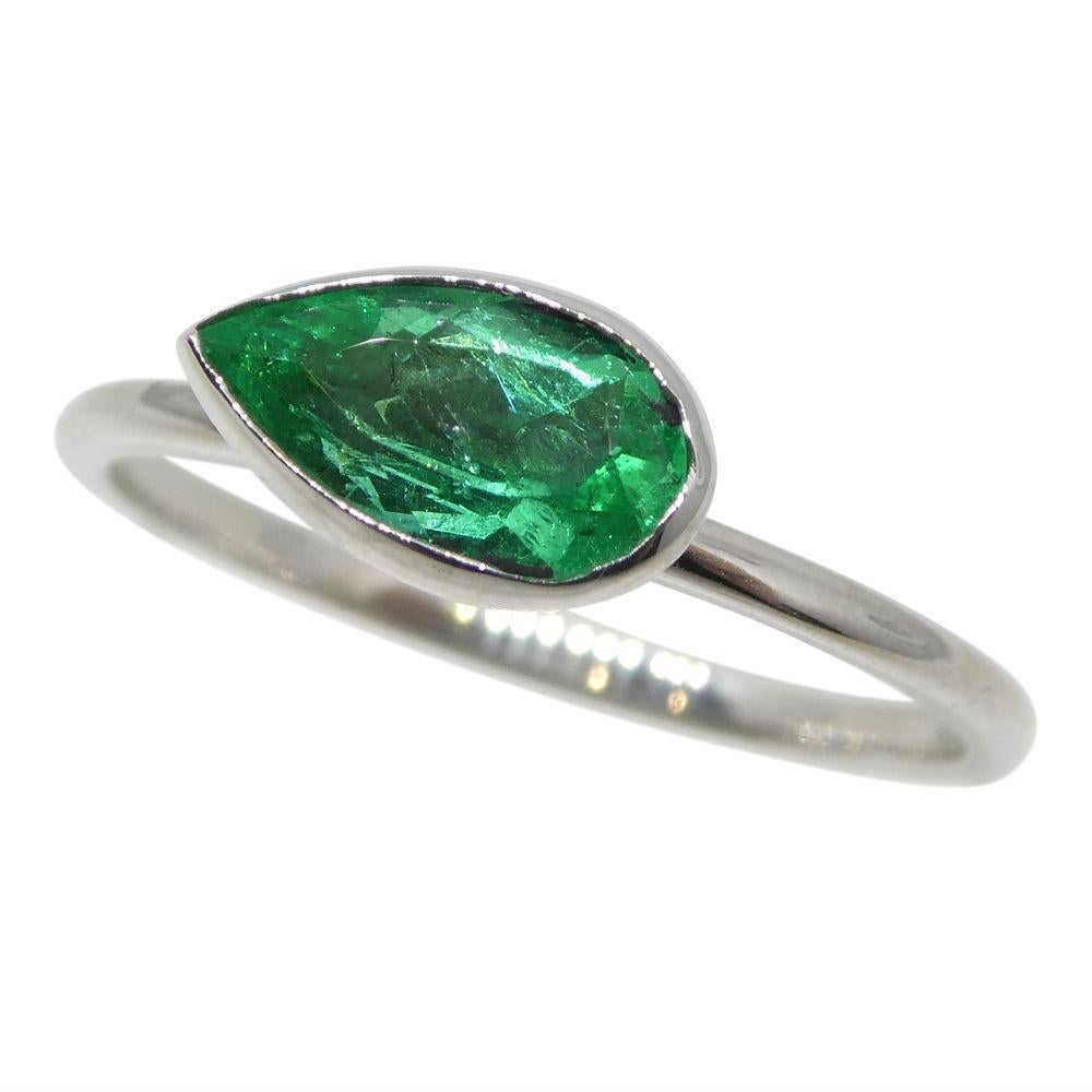 Colombian Emerald Stacker Ring set in 10kt White Gold In New Condition For Sale In Toronto, Ontario