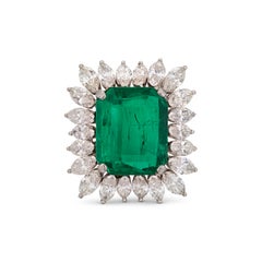 Emerald Statement 14K White Gold Classic Charm Signature