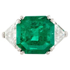 Emerald Statement 14K White Gold Elegant Sparkle Modern Classic