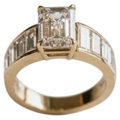 Emerald Statement 14K White Gold Pure Sophistication Signature