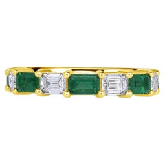 Emerald Statement 18K Yellow Gold Graceful Brilliance Collector-Grade