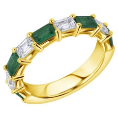 Emerald Statement 18K Yellow Gold Graceful Brilliance Collector-Grade