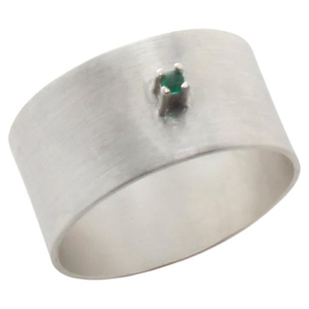 Emerald Sterling Silver Wide Ring, US7.25 In New Condition For Sale In CLYDEBANK, GB