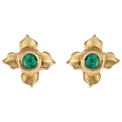Emerald Stud Earring in Lotus Flower Motif
