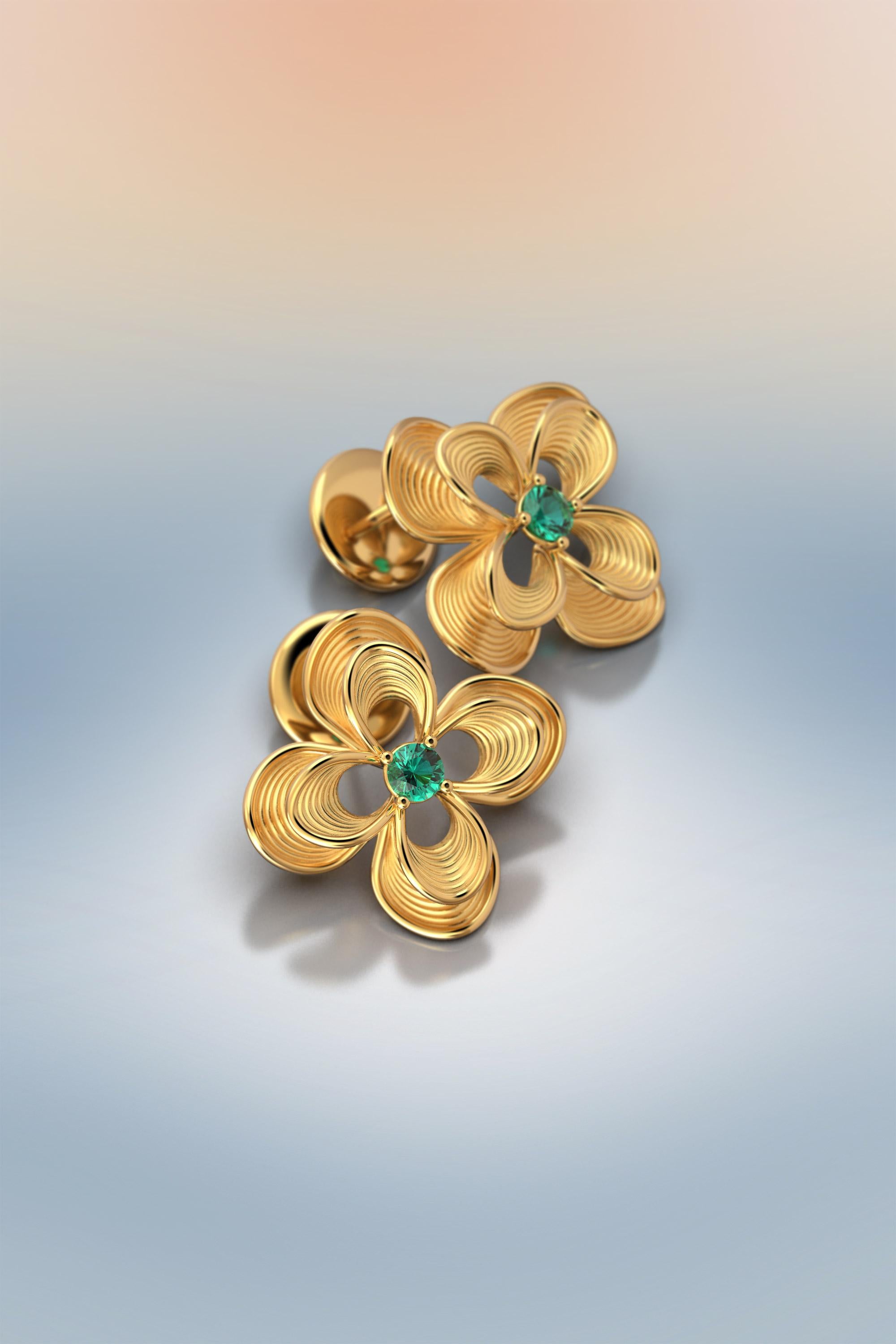 Contemporary Emerald Stud Earrings in 14k Gold | Italian Jewelry by Oltremare Gioielli For Sale