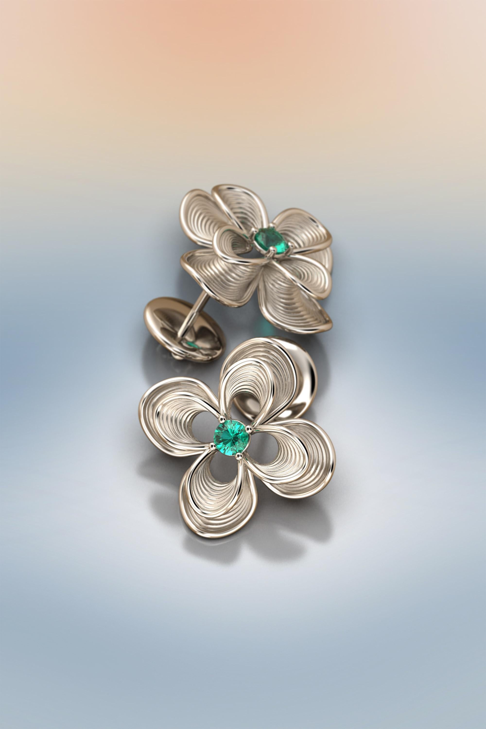 Emerald Stud Earrings in 14k Gold | Italian Jewelry by Oltremare Gioielli For Sale 1