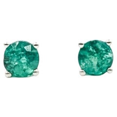 Emerald Stud Earrings in 14k White Gold