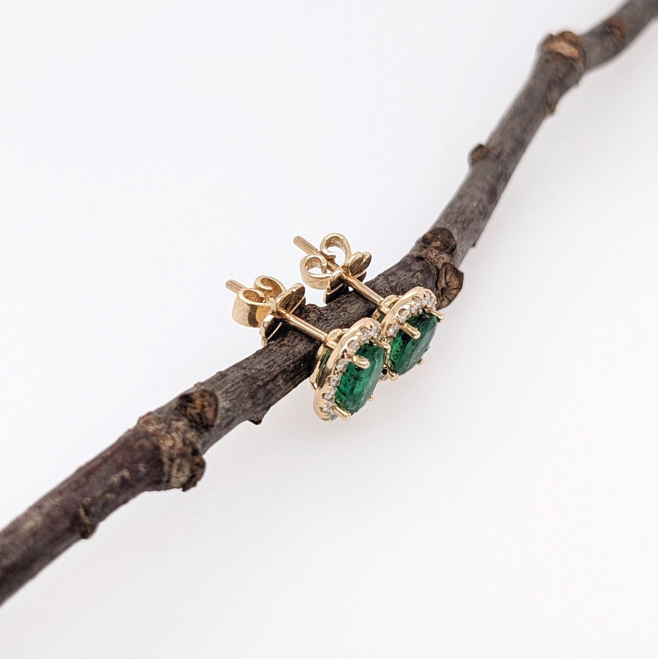 Oval Cut Emerald Stud Earrings w Earth Mined Diamonds in Solid 14K Yellow Gold Oval 7x5mm For Sale