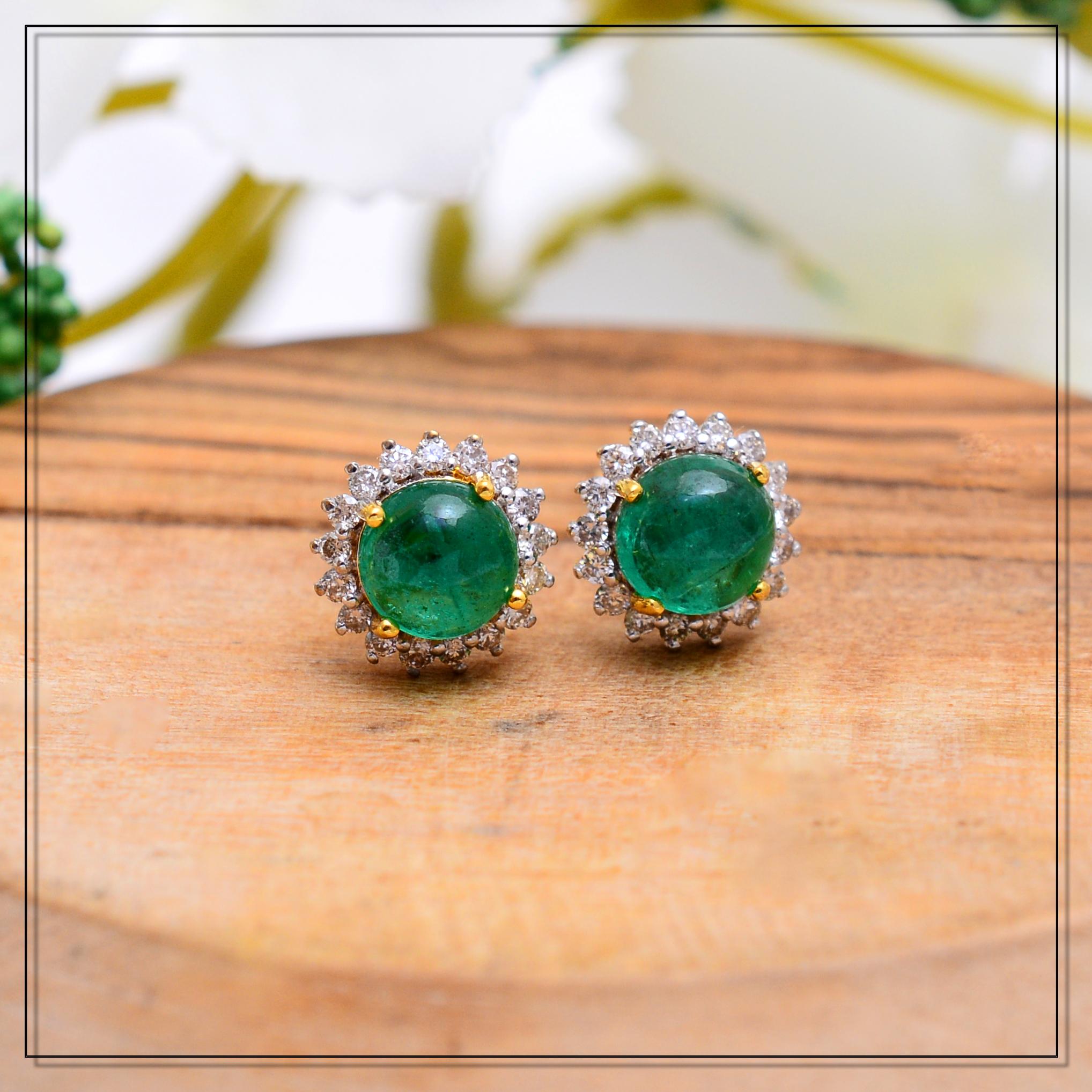 Brilliant Cut Emerald Stud Earrings with Diamond in 14k Gold For Sale