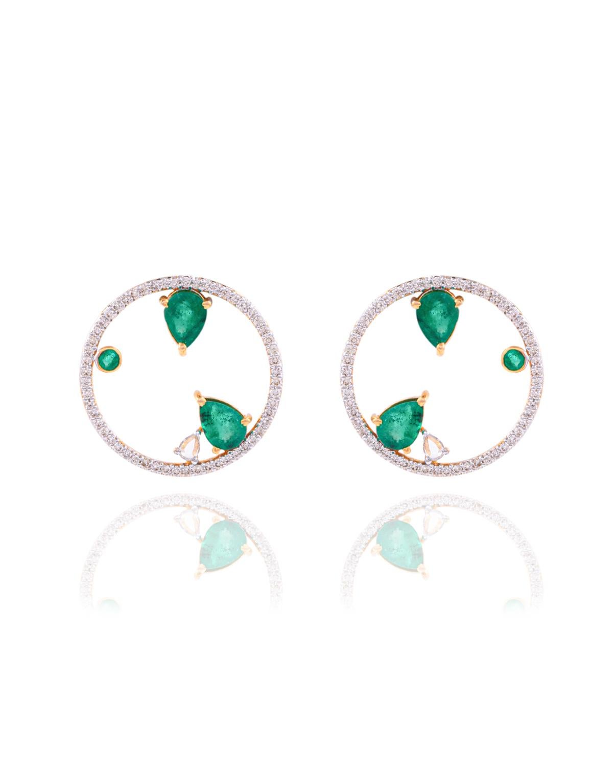 Brilliant Cut Emerald Stud Earrings with Diamond in 14karat Gold For Sale