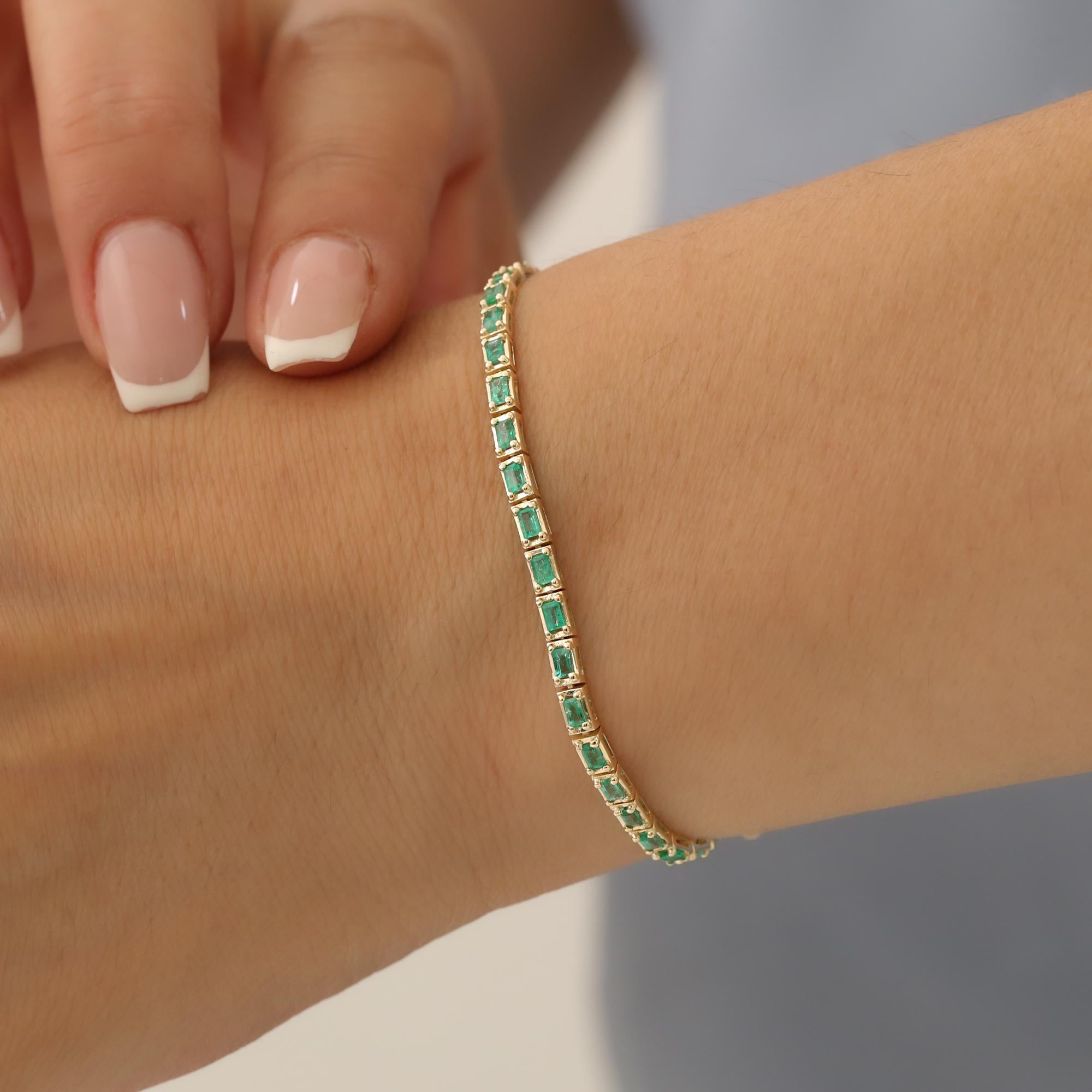 Women's Emerald Tennis Bracelet 3.00ct Solid Gold For Sale