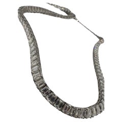Smaragd-Tennis-Halskette aus 18 Karat Gold exquisit