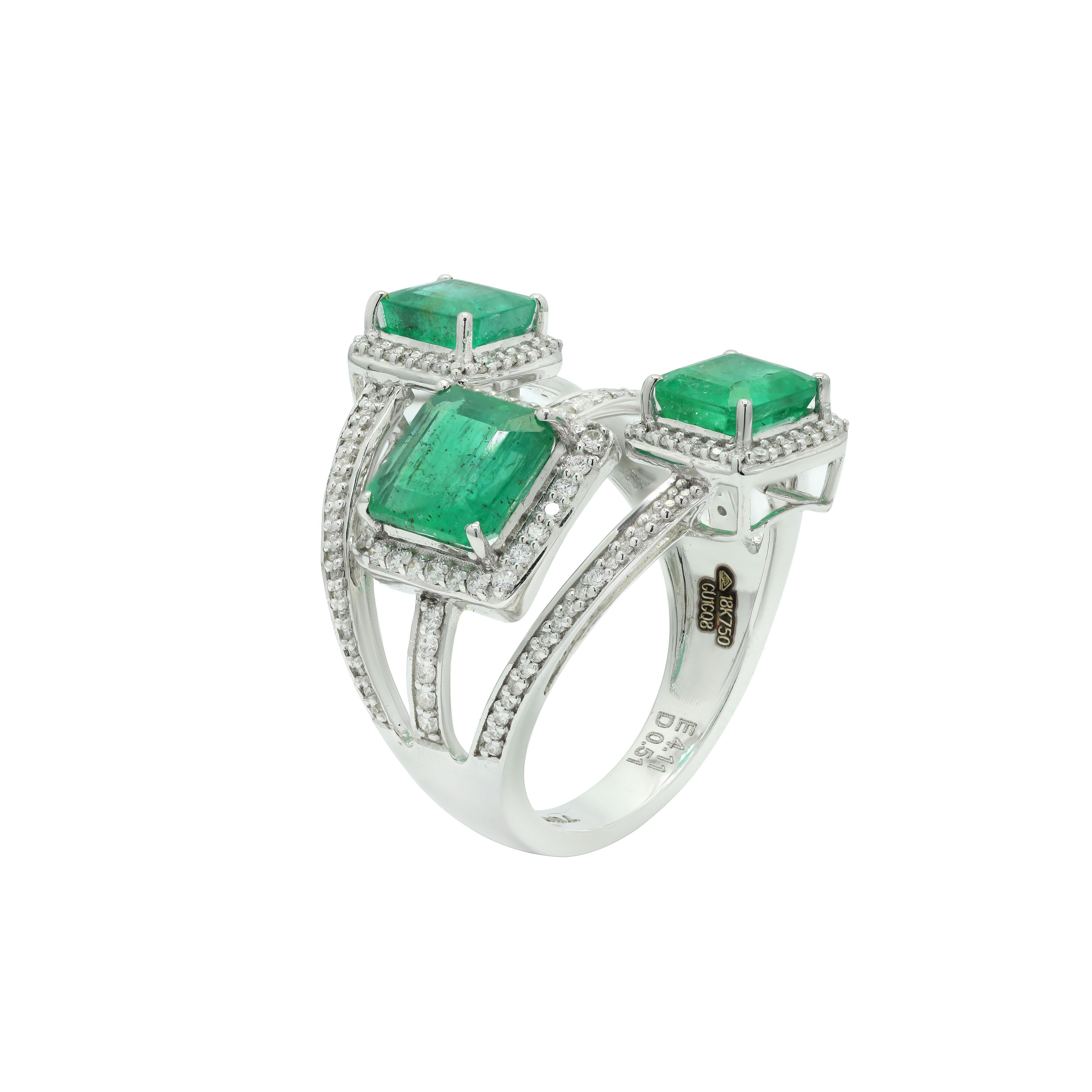 For Sale:  Emerald Three Stone Bridal Ring with Diamond in 14 Karat White Gold  5