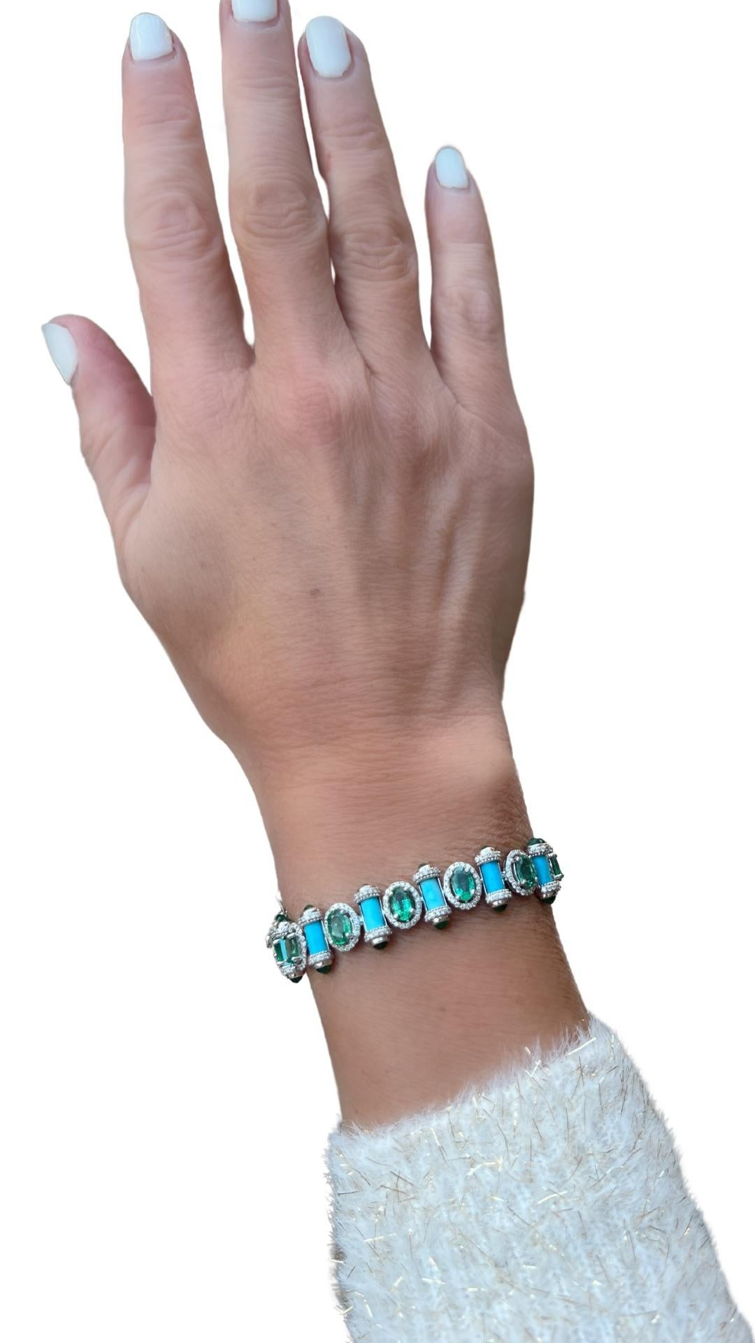 Emerald, Turquoise and Diamond 18K Gold Bracelet In New Condition In Derby, NY