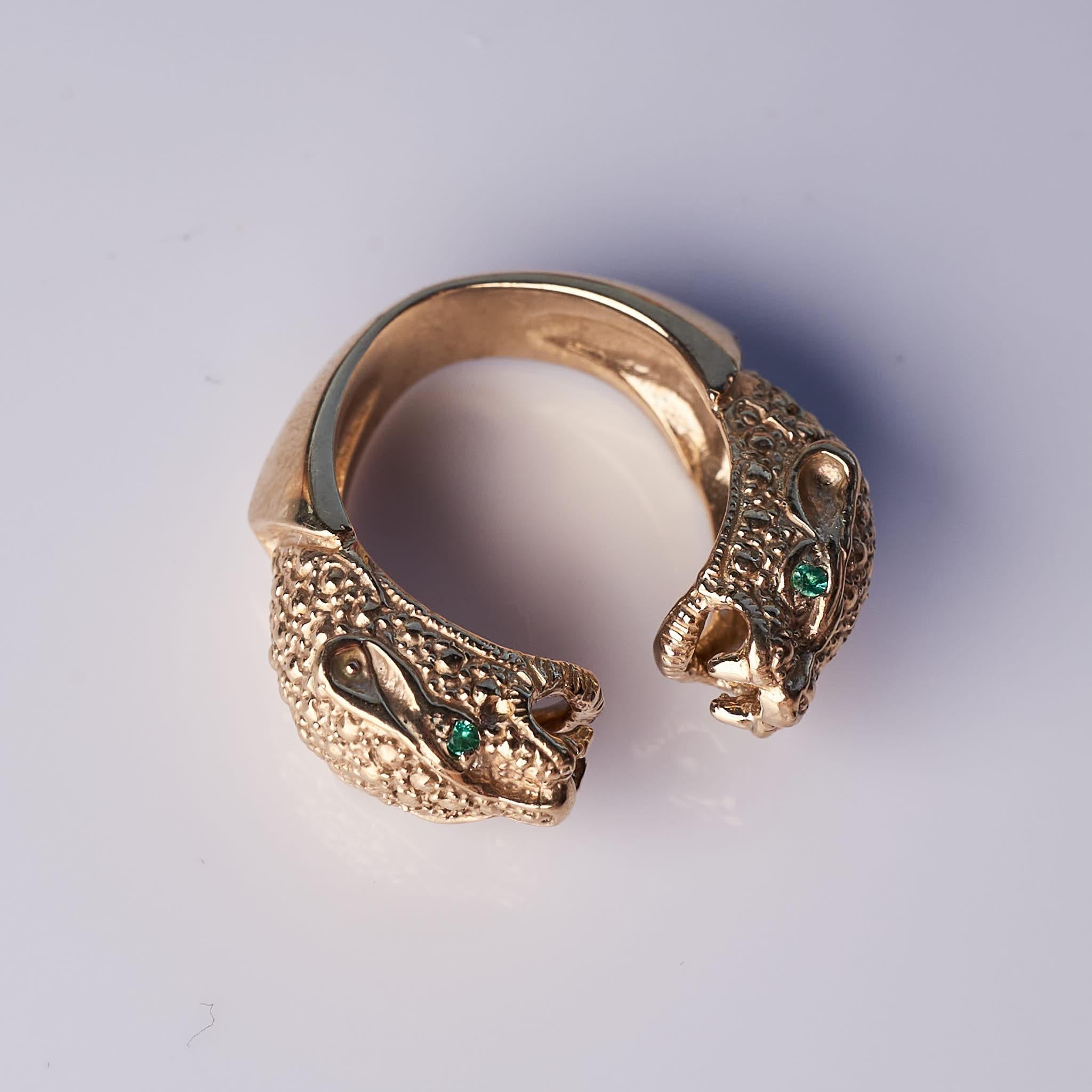 Brilliant Cut Emerald Jaguar Ring Two Head Animal Gold J Dauphin For Sale