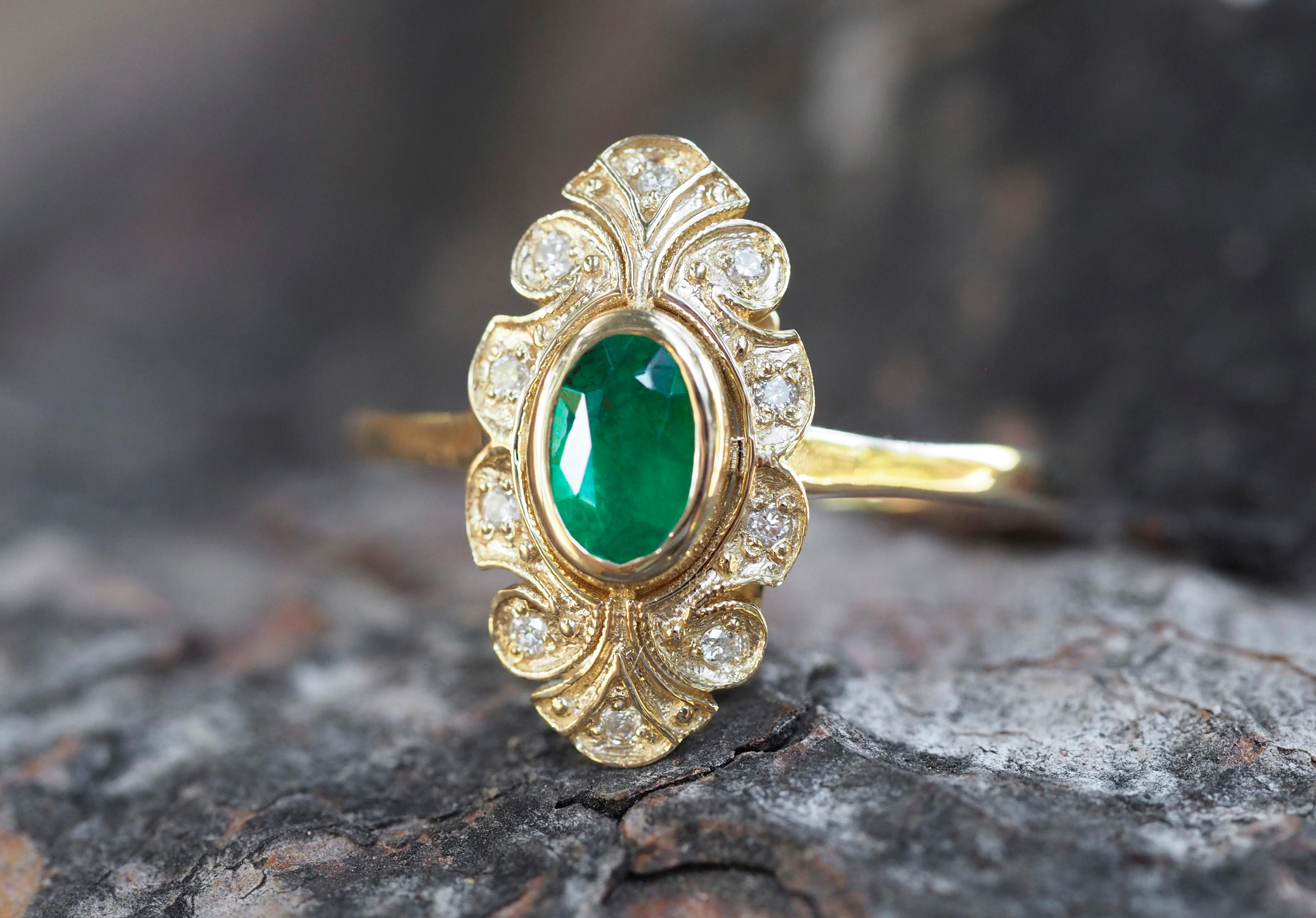 Emerald Vintage gold ring. 
Emerald gold ring. Oval emerald 14k gold ring. Emerald Dainty ring. Art Deco emerald ring. Genuine emerald ring.

Metal: 14k gold
Weight: 3.40 g. depends from size.

Gemstones (all are tested by proffesional