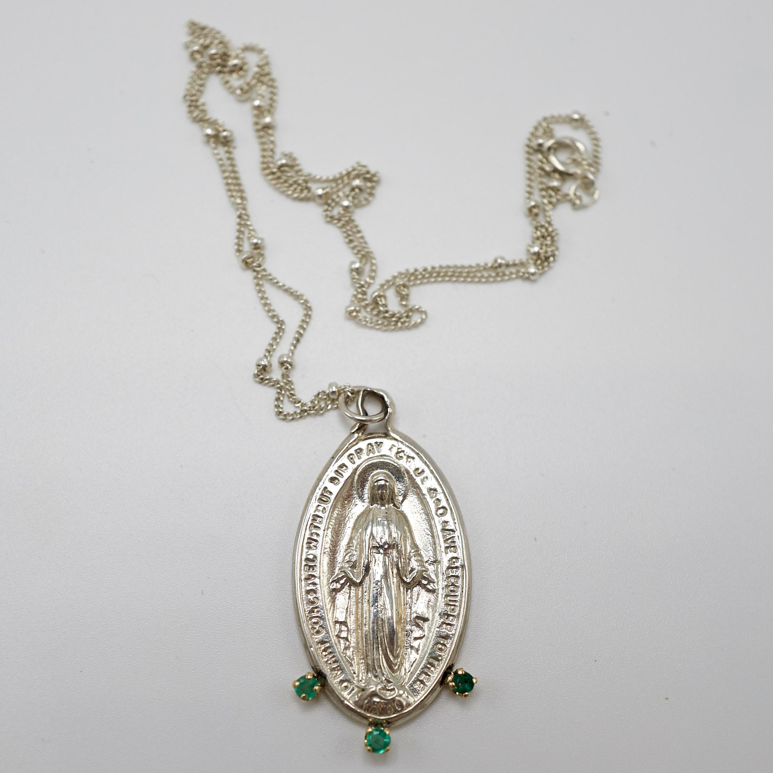 Contemporary Emerald Virgin French Miraculous Medal Oval Coin Pendant Chain Necklace Silver For Sale