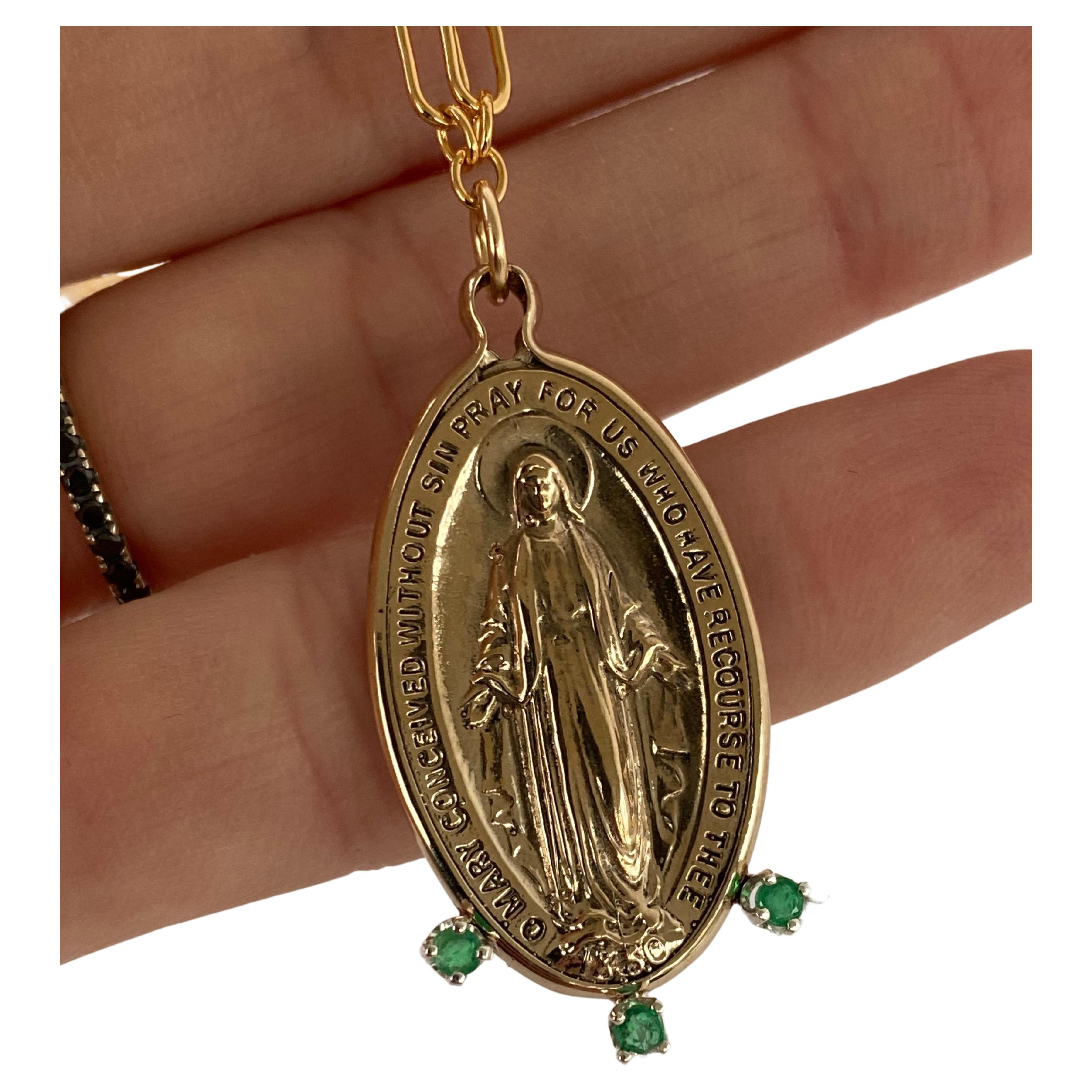 3 pcs of Emerald Virgin Mary Medal Chunky Chain Necklace Bronze Gold Filled J Dauphin

Exclusive piece of a Miraculous Medal Oval pendant called  