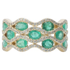Emerald Wave Natural Diamond Band Ring in 14K Solid Gold (Certified)
