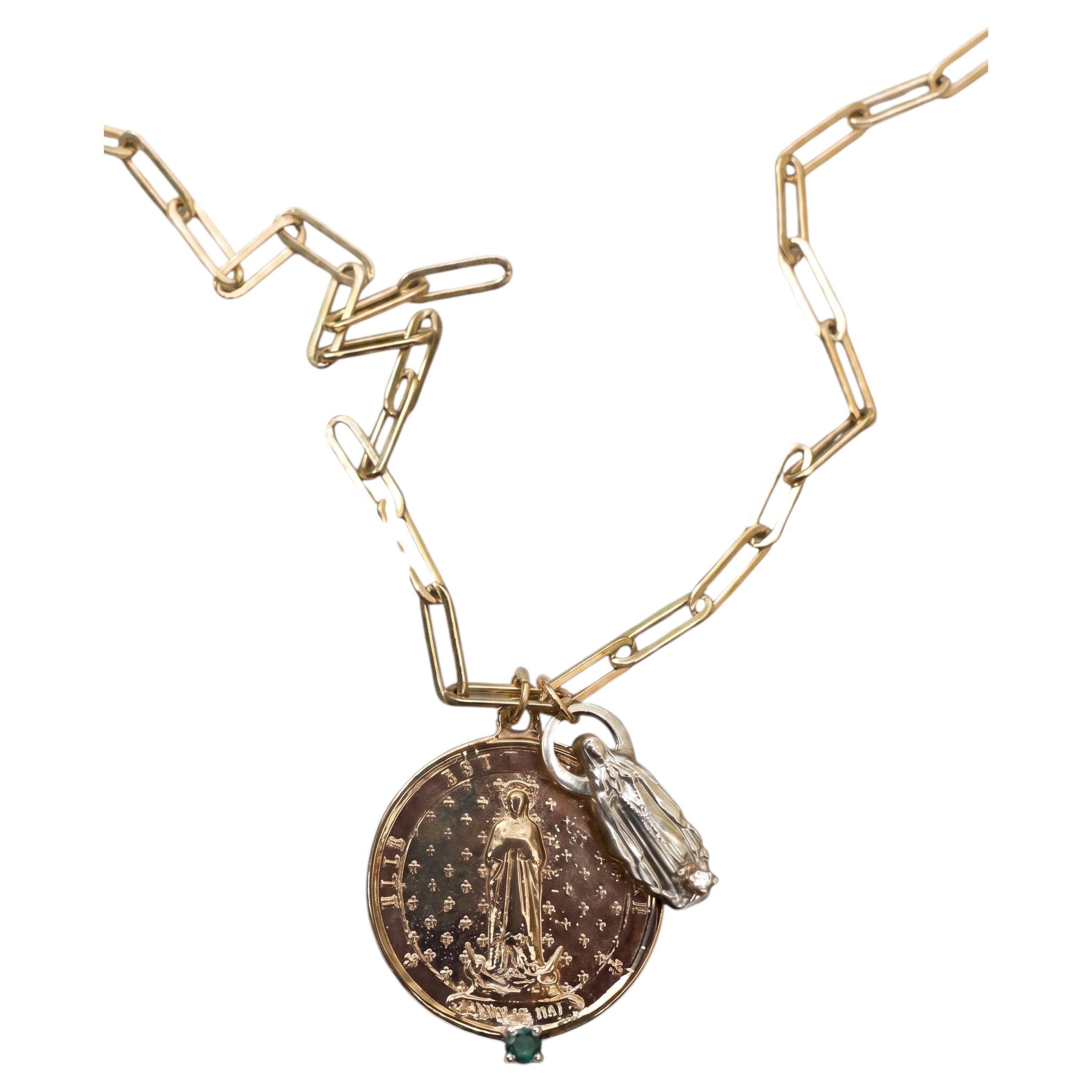 Collana con medaglia miracolosa, smeraldo, argento, Madonna, diamante, catena a clip in vendita