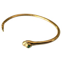 J Dauphin Bracelet serpent plaqué or, émeraude et diamant blanc de style victorien