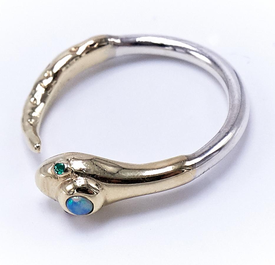 Brilliant Cut Emerald White Diamond Gold Snake Ring Victorian Style Cocktail Ring J Dauphin For Sale