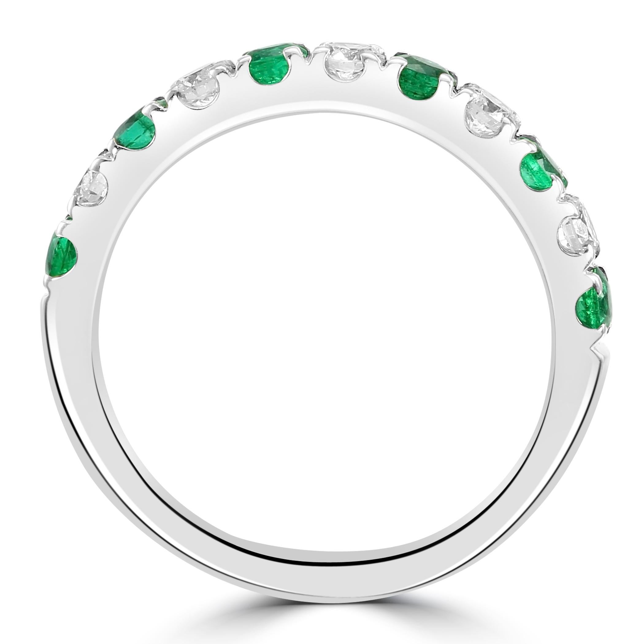 For Sale:  Emerald White Diamond Round 18K White Gold 11 Stone Fashion Engagement Band Ring 4