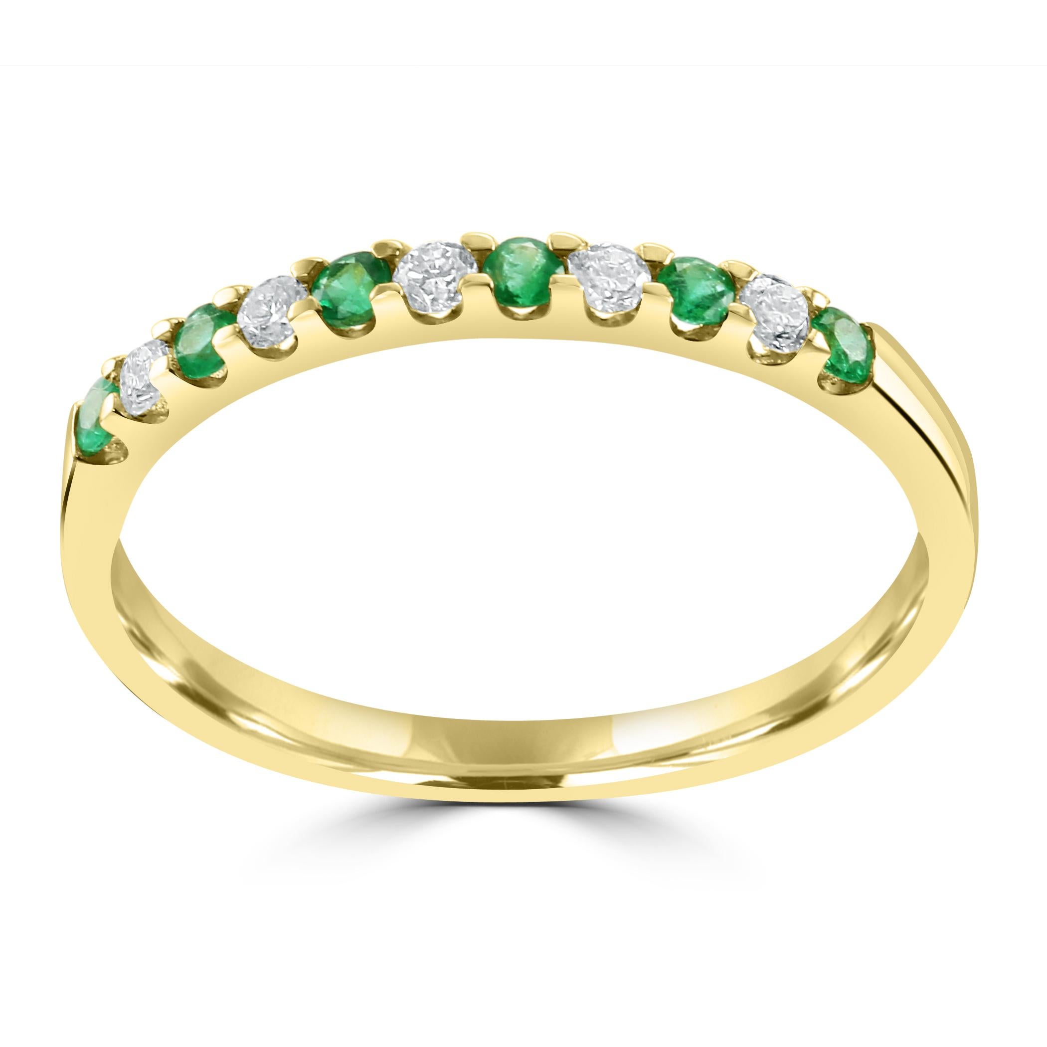 For Sale:  Emerald White Diamond Round 18K Yellow Gold 11 Stone Engagement Band Ring 2