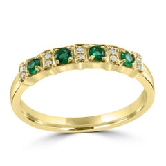 Emerald White Diamond Round 18 Karat Yellow Gold 14 Stone Engagement Band Ring