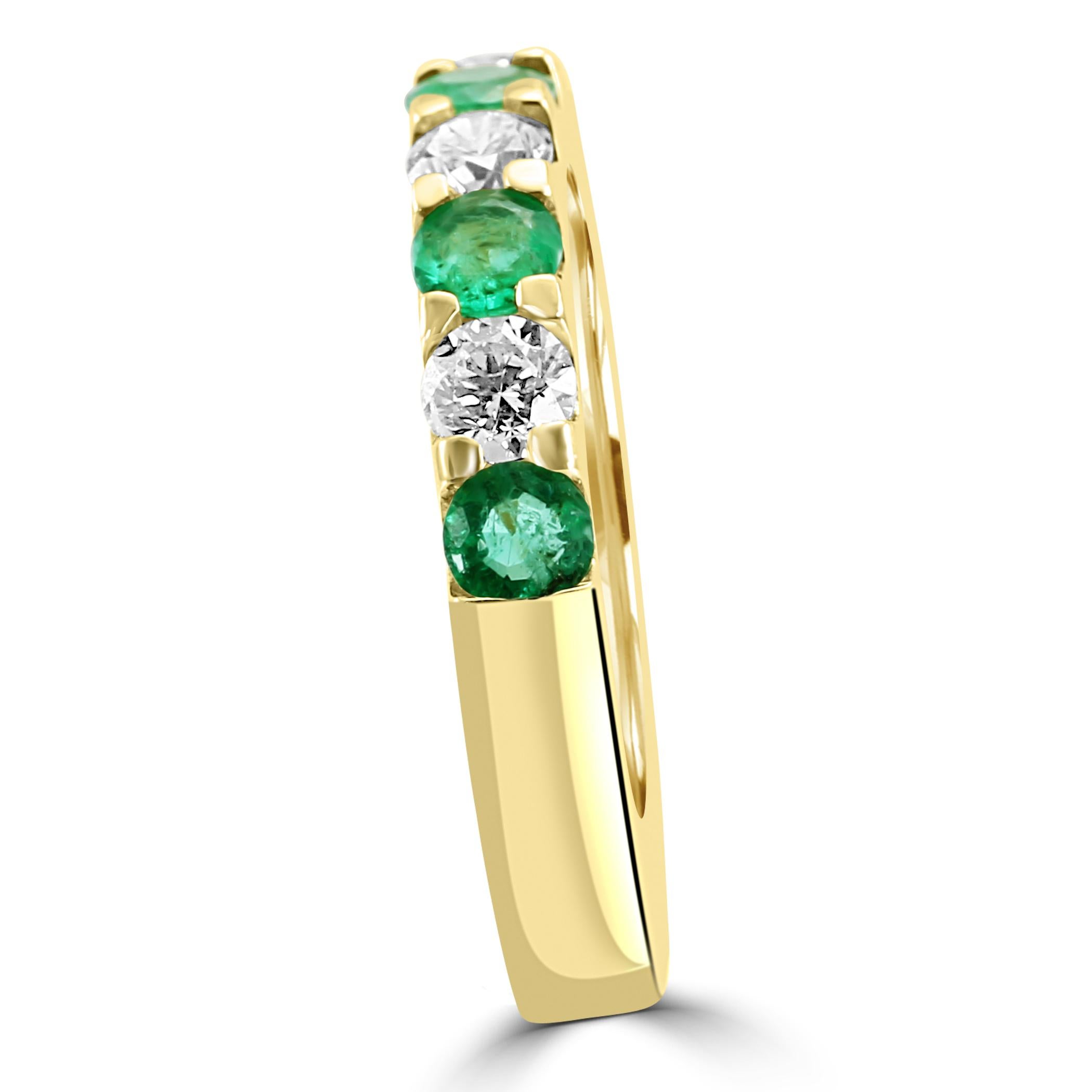 For Sale:  Emerald White Diamond Round 18K Yellow Gold 9 Stone Fashion Engagement Band Ring 4