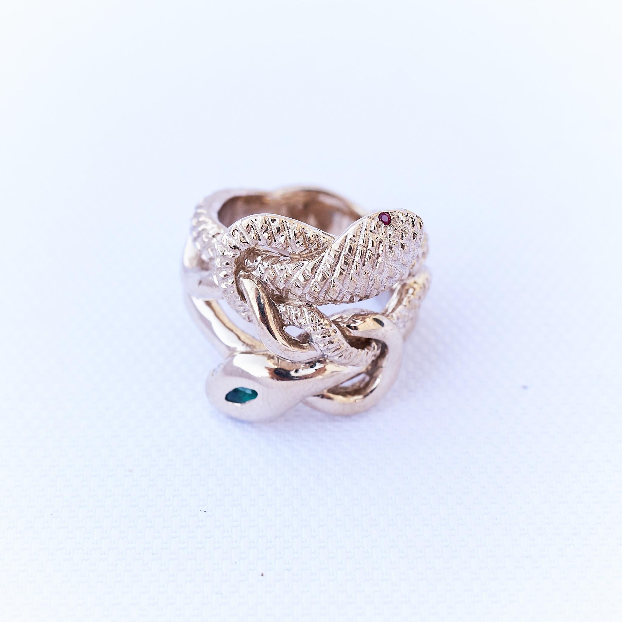 Emerald White Diamond Ruby Double Head Snake Ring Animal Jewelry J Dauphin In New Condition For Sale In Los Angeles, CA