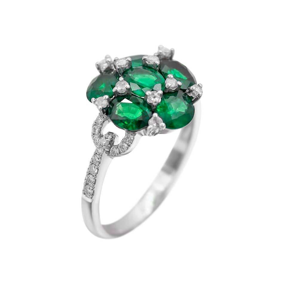 Statement-Anhänger aus Weißgold mit Smaragd und weißen Diamanten Damen im Angebot