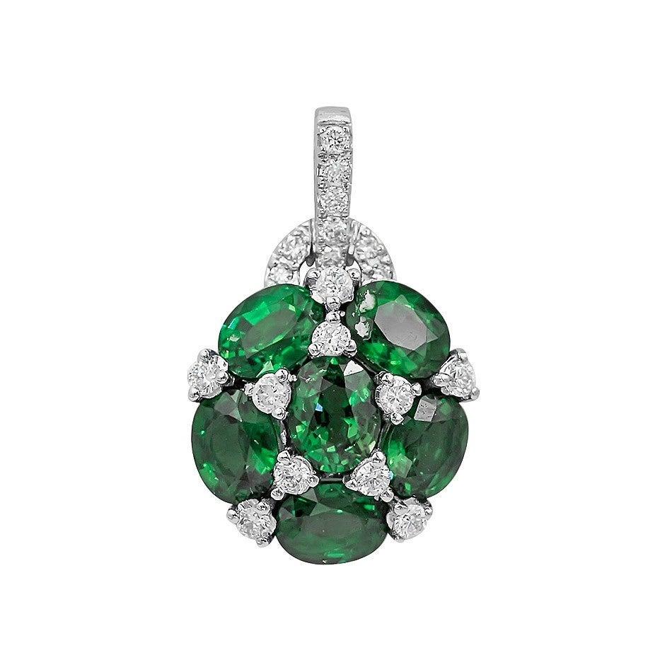 For Sale:  Emerald White Diamond White Gold Statement Ring 4