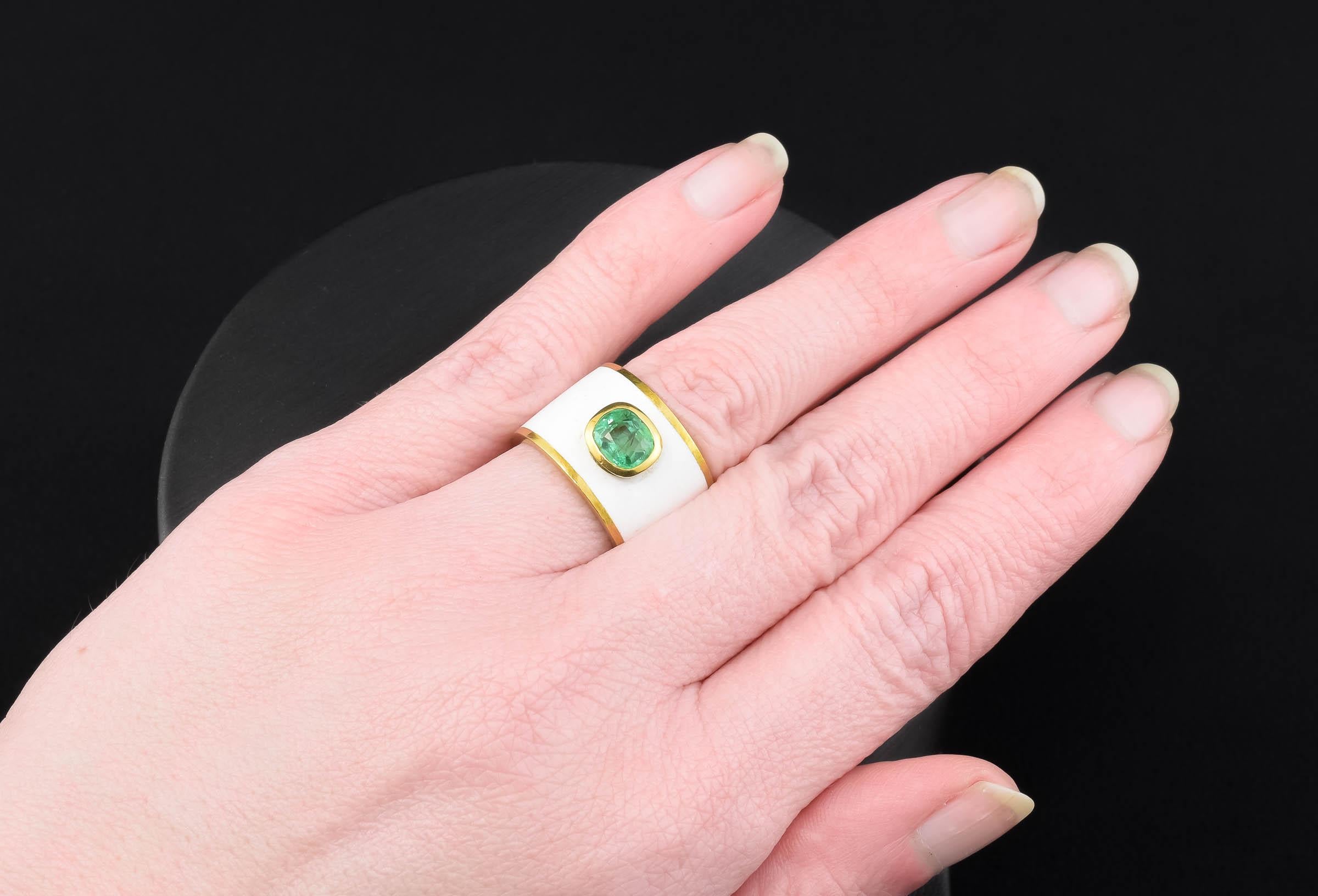 Emerald & White Enamel Wide Gold Band Ring For Sale 4