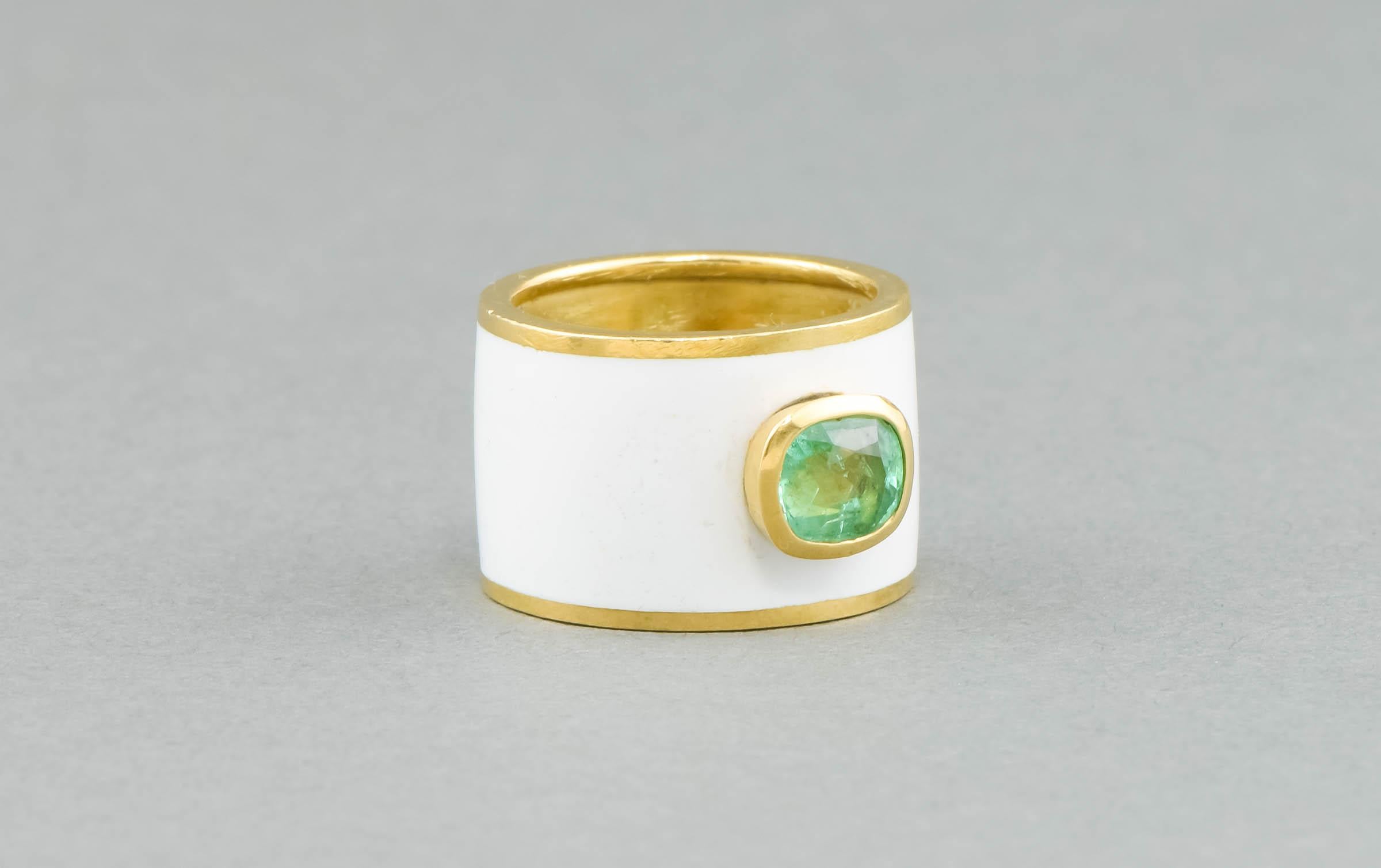 Emerald & White Enamel Wide Gold Band Ring For Sale 3