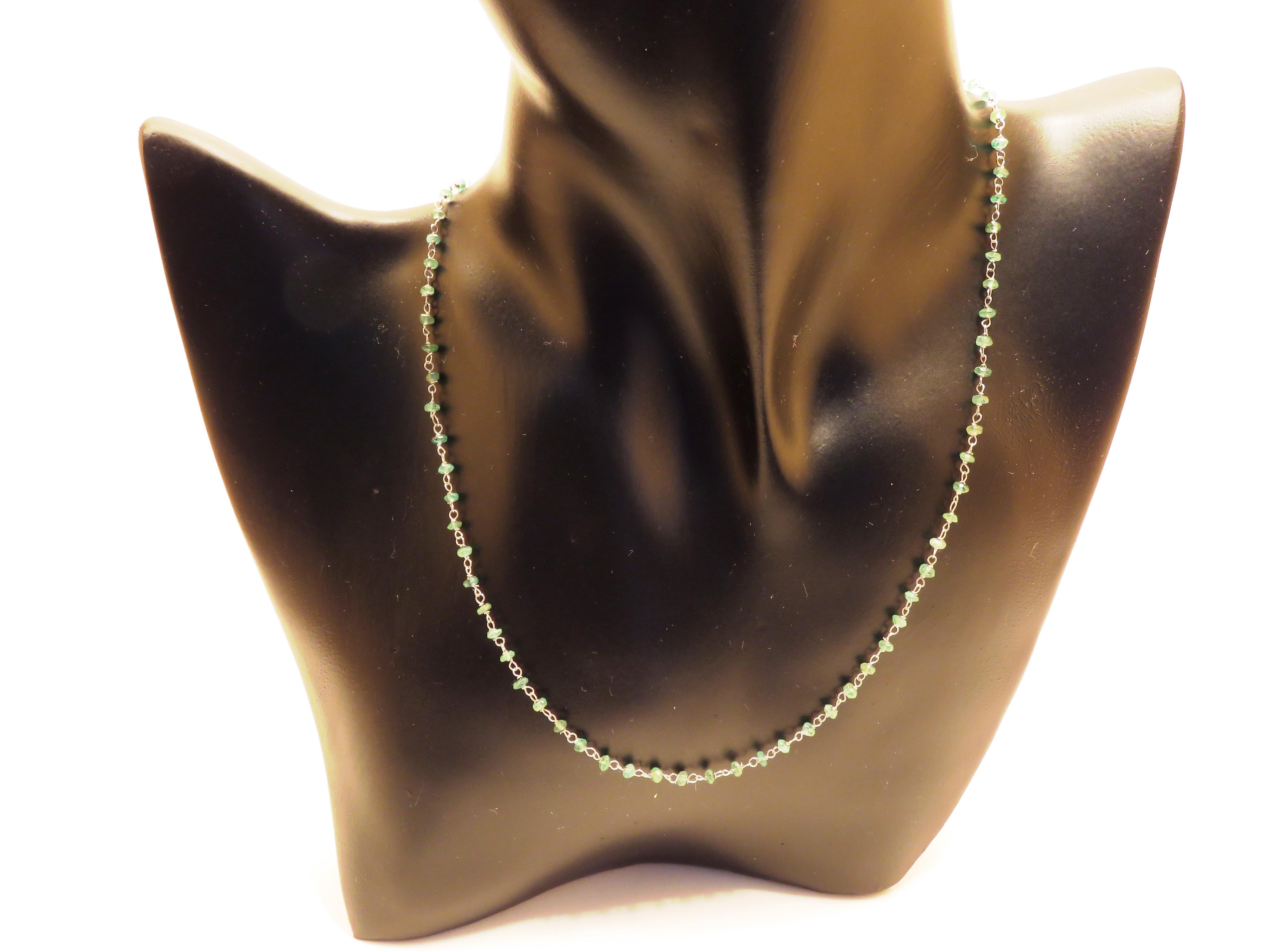 Contemporary Emerald White Gold Necklace Handcrafted in Italy by Botta Gioielli
