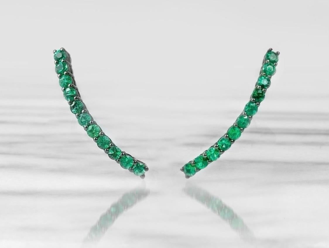 Boucles d'oreilles Emeraude plaqué or blanc rhodié noir en vente 3