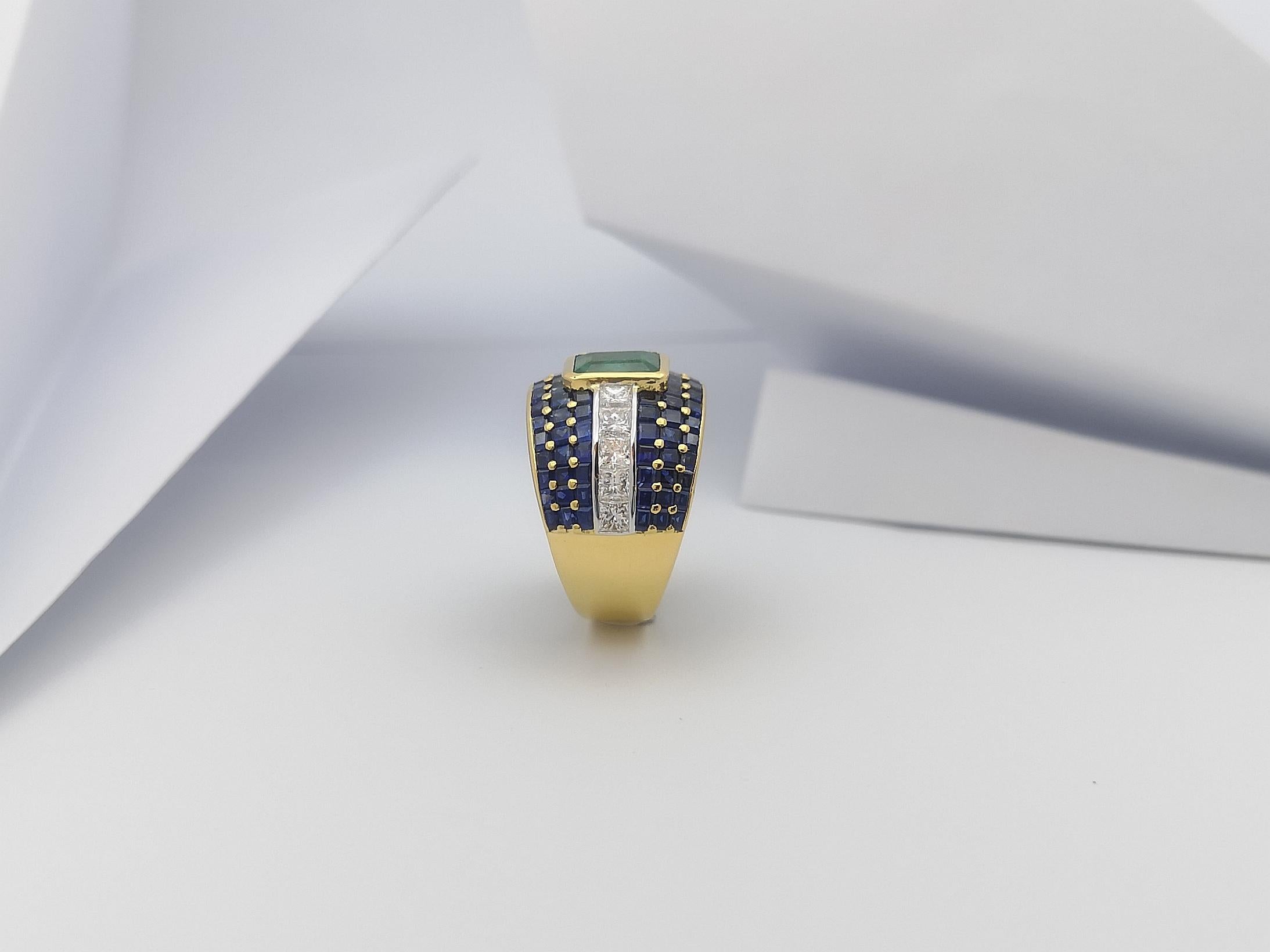 Emerald with Blue Sapphire with Diamond Ring Set in 18 Karat Gold Settings For Sale 13