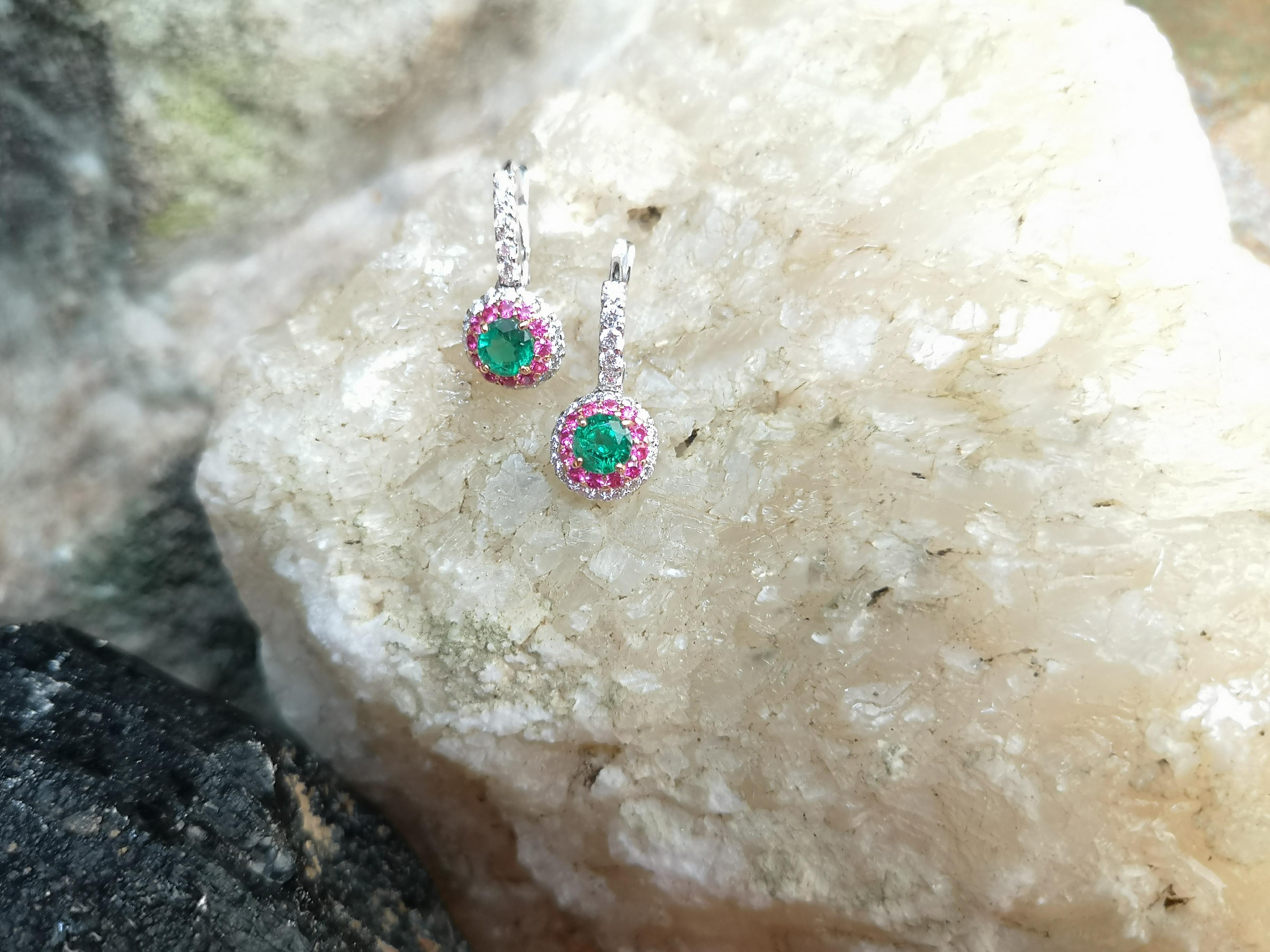 Round Cut Emerald with Diamond and Pink Sapphire Earrings Set in 18 Karat White Gold For Sale