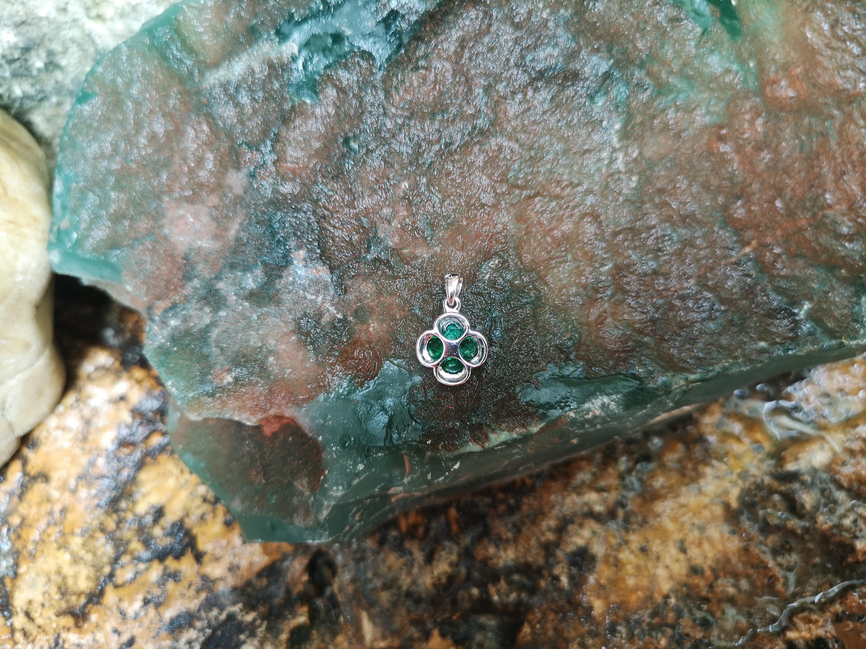 Emerald with Diamond Clover Pendant Set in 18 Karat Gold Settings 1