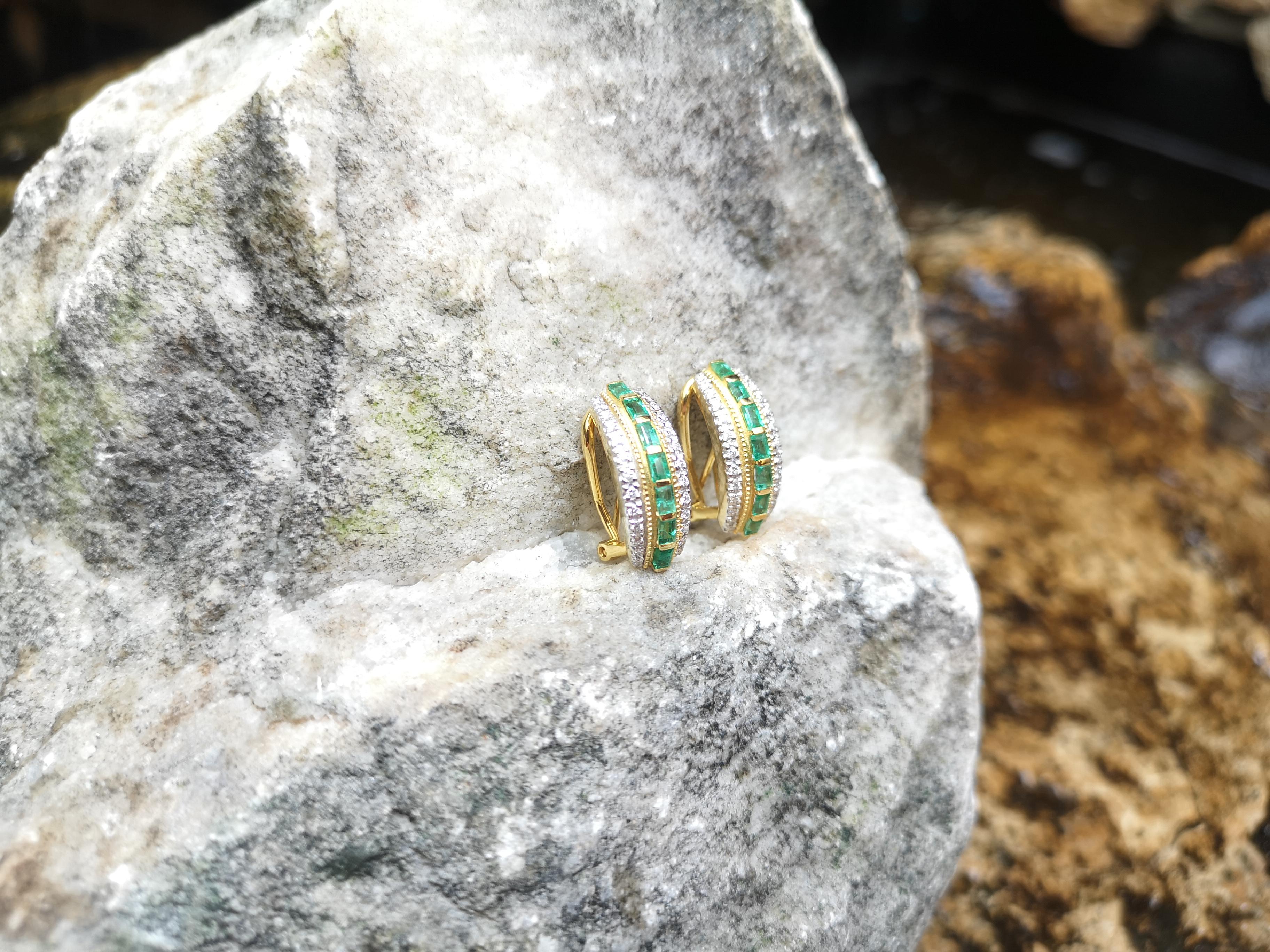 Art Deco Emerald with Diamond Earrings Set in 18 Karat Gold Settings For Sale