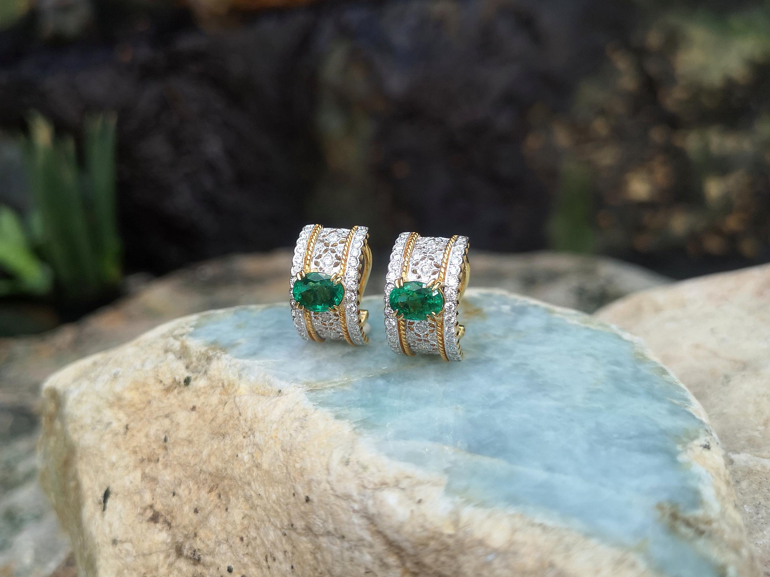 Art Deco Emerald with Diamond Earrings Set in 18 Karat Gold Settings For Sale